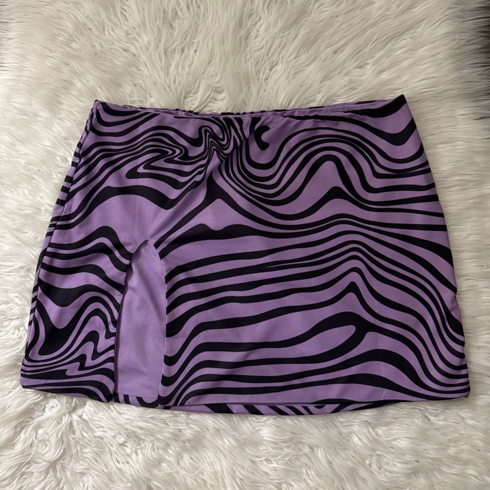 ThatsSoFetch Oden Skirt in Purple size US 6